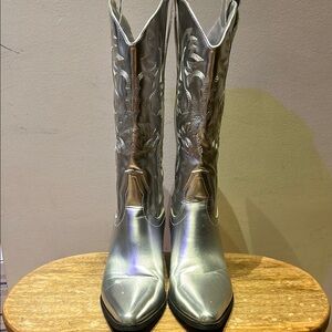 Silver Western-Style Women's Boots